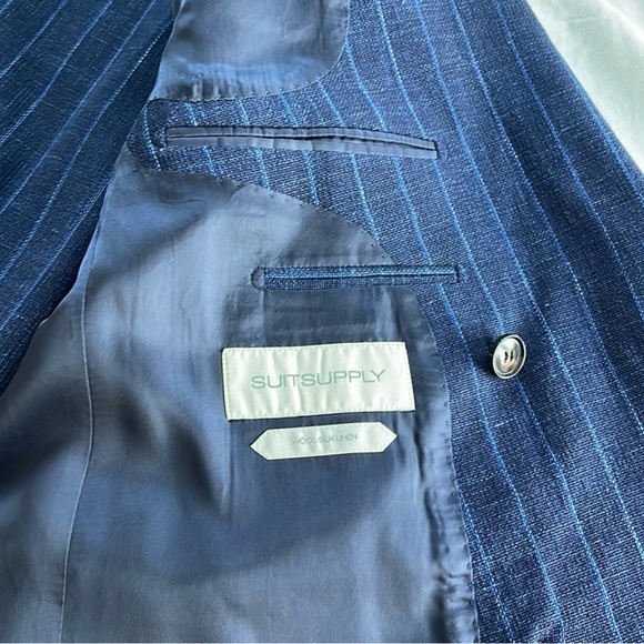 Suitsupply Havana Blue Pinstripe Double Breasted 38S Suit - Picture 4 of 8